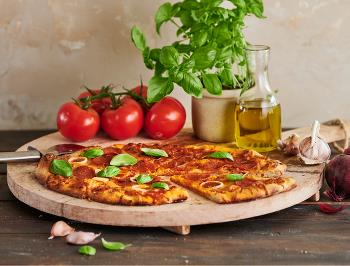 Thin-crust Pepperoni Pizza 