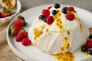 Delicious Pavlova 