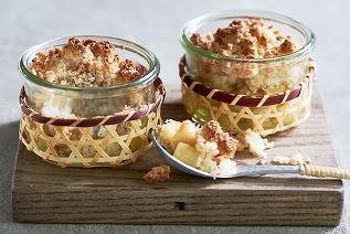 Easy Apple Crumble Cake