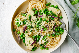 Creamy Pasta with Chicken, Peas and Cheese