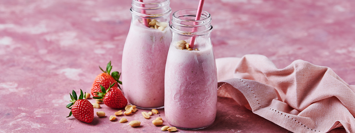 /Files/Images/Emborg/1240x465/1240x465px_PB-strawberry-smoothie.jpg